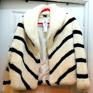 Love token faux fur coat